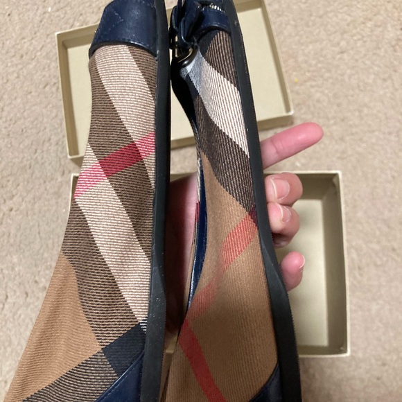 Burberry child Navy Ballet Flats - Picture 8 of 8